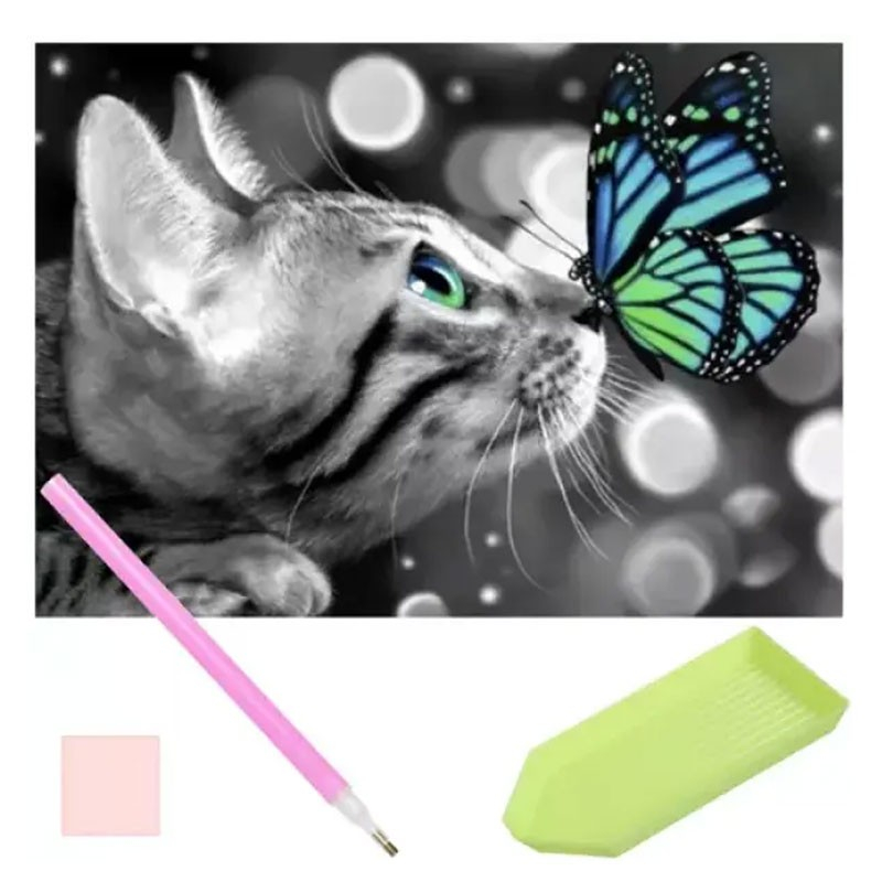 Kat Med Sommerfugl 5d Diamond Paint 40   30 Cm